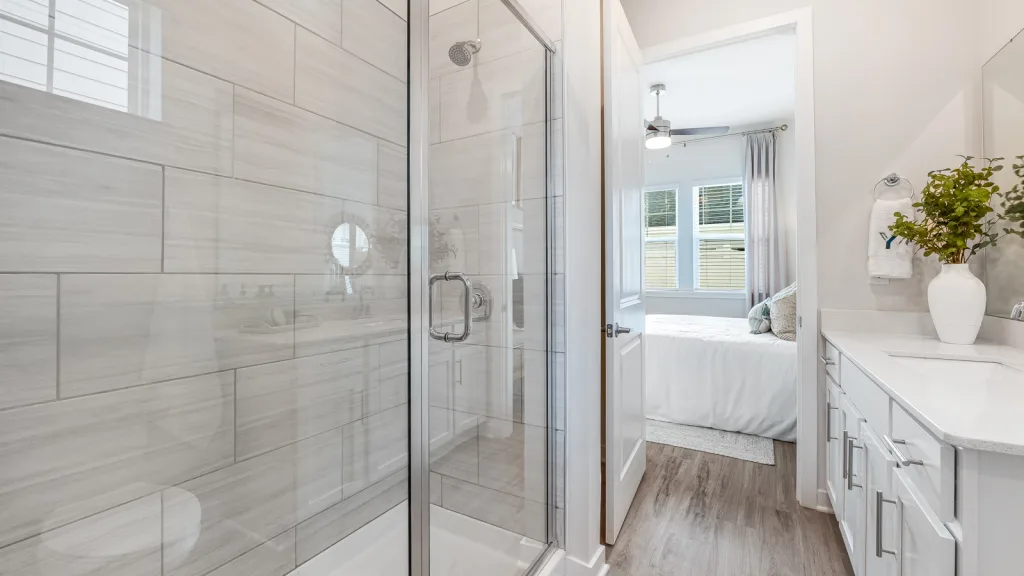 Yardly Aspire 1 Bed 1 Bath Apartment with Backyard- Primary Bathroom Jack and Jill Guest Bathroom New pet-friendly apartment homes for rent with private fenced backyards in Arizona, Texas, Florida, and North Carolina with pool, pickleball, dog park, gym, clubhouse and gated community. *No breed or weight restrictions. Yardly